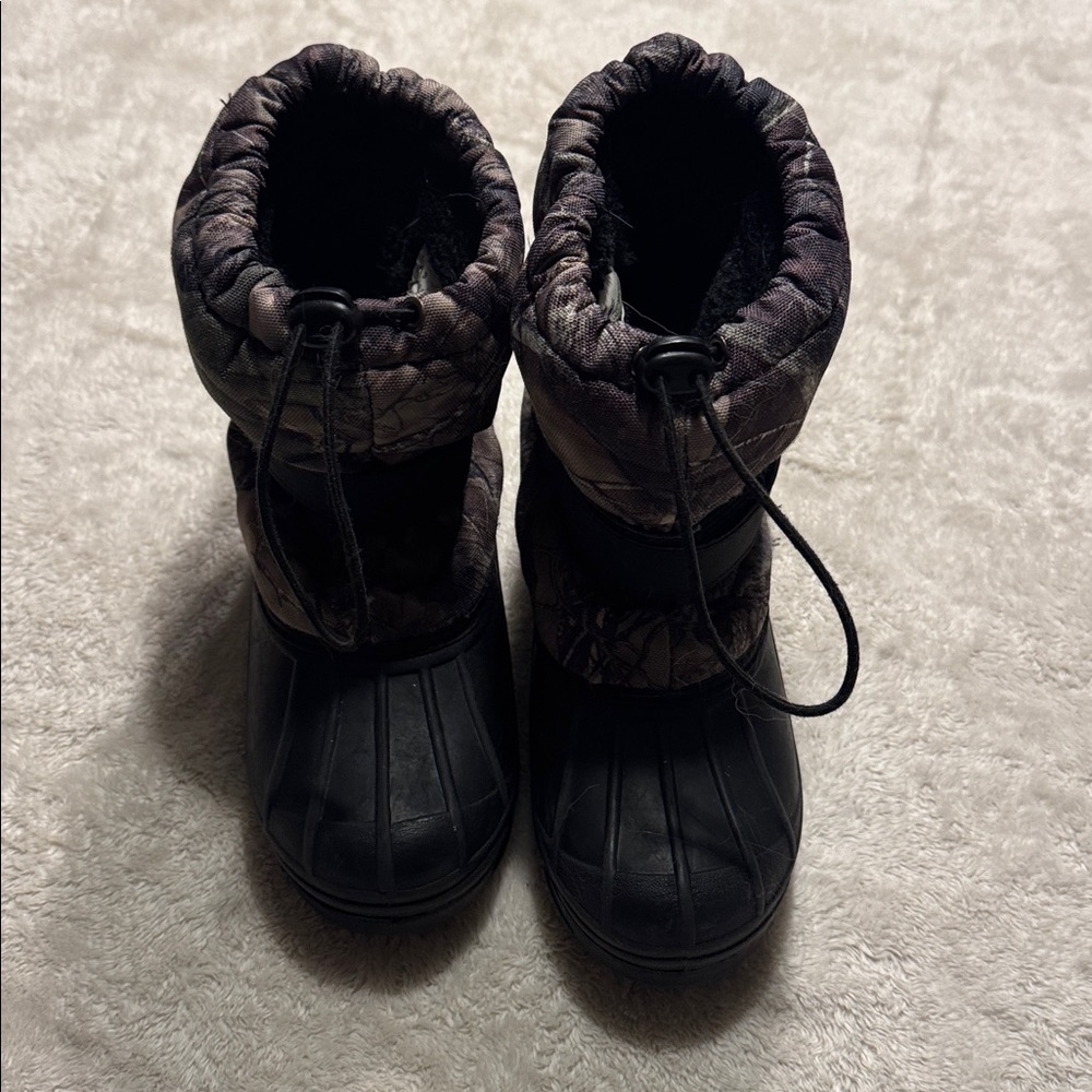 Size 3, Winter Boots with 3M Thinsulate